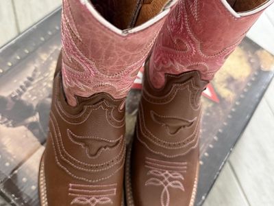 boots size 7 1/2