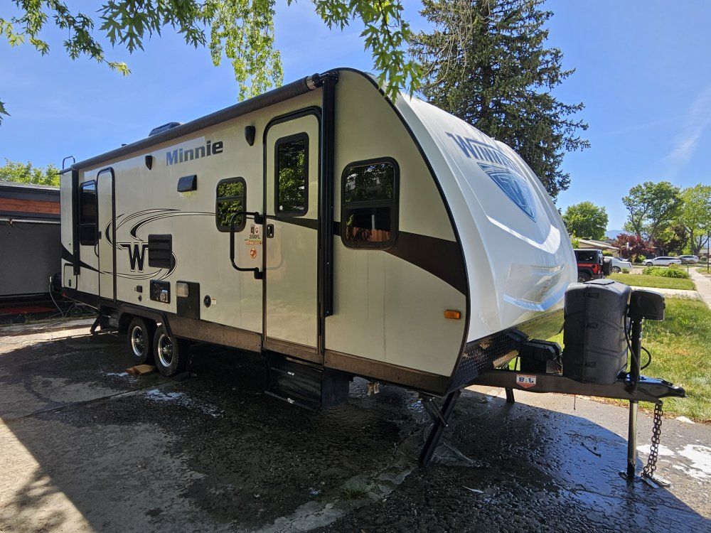 2018 Winnebago Minnie 2500FL