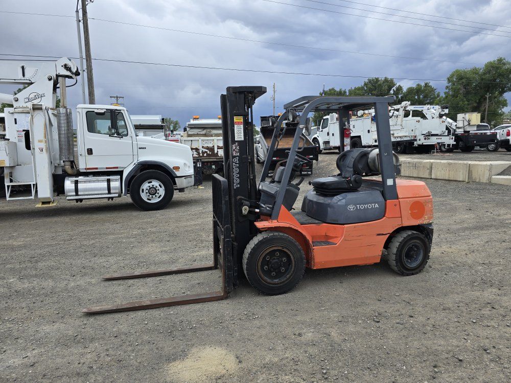 Toyota 6,000# Propane Forklift 2,100hrs