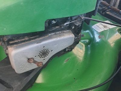 John Deere 22" Front-Wheel Drive Gas Walk-Behind Lawn Mower