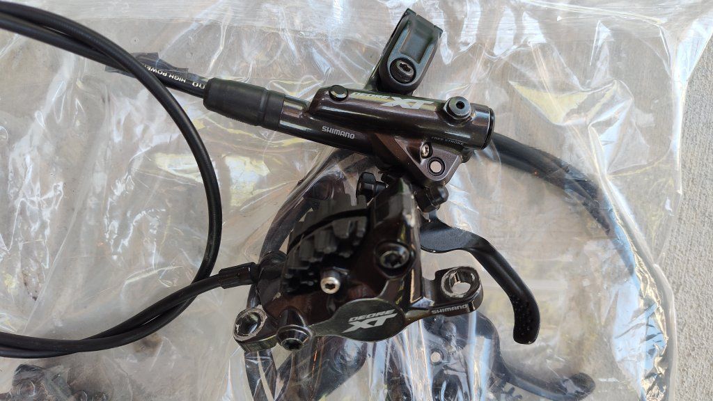 Shimano XT 2 Piston Brakeset