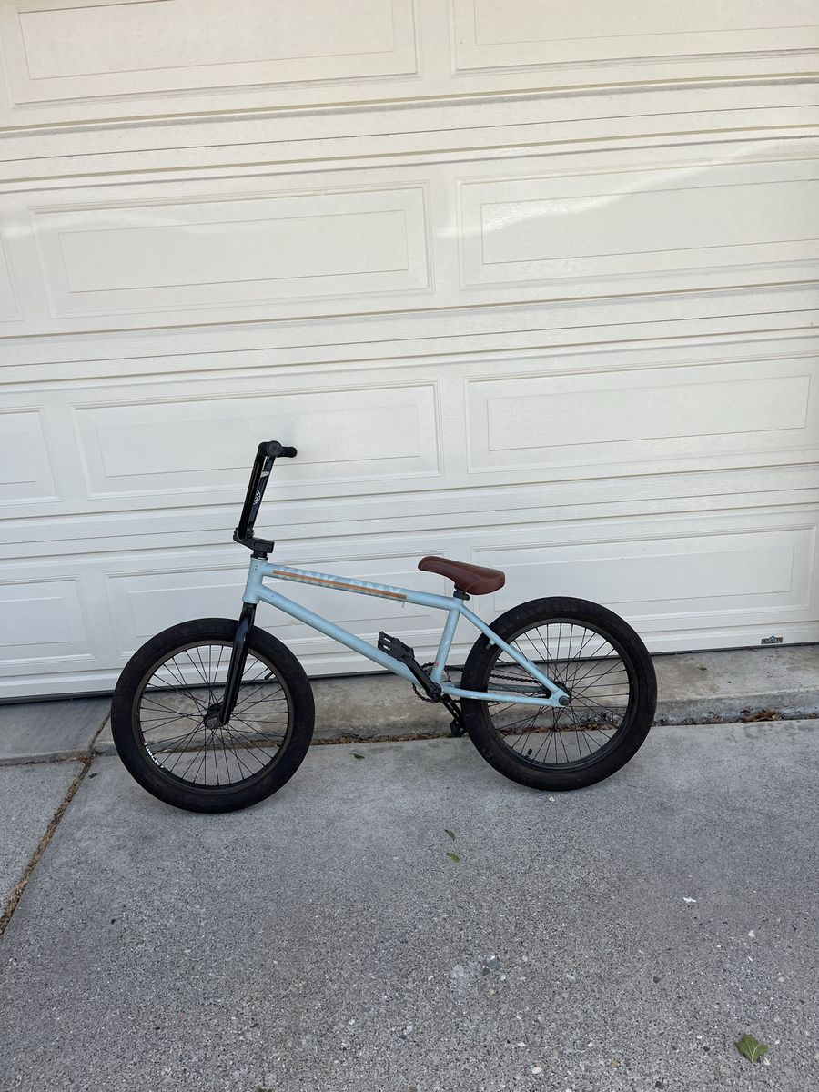 2022 Kink Whip BMX Bike