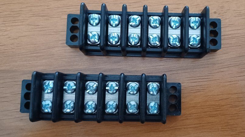 2 pack of Terminal Blocks