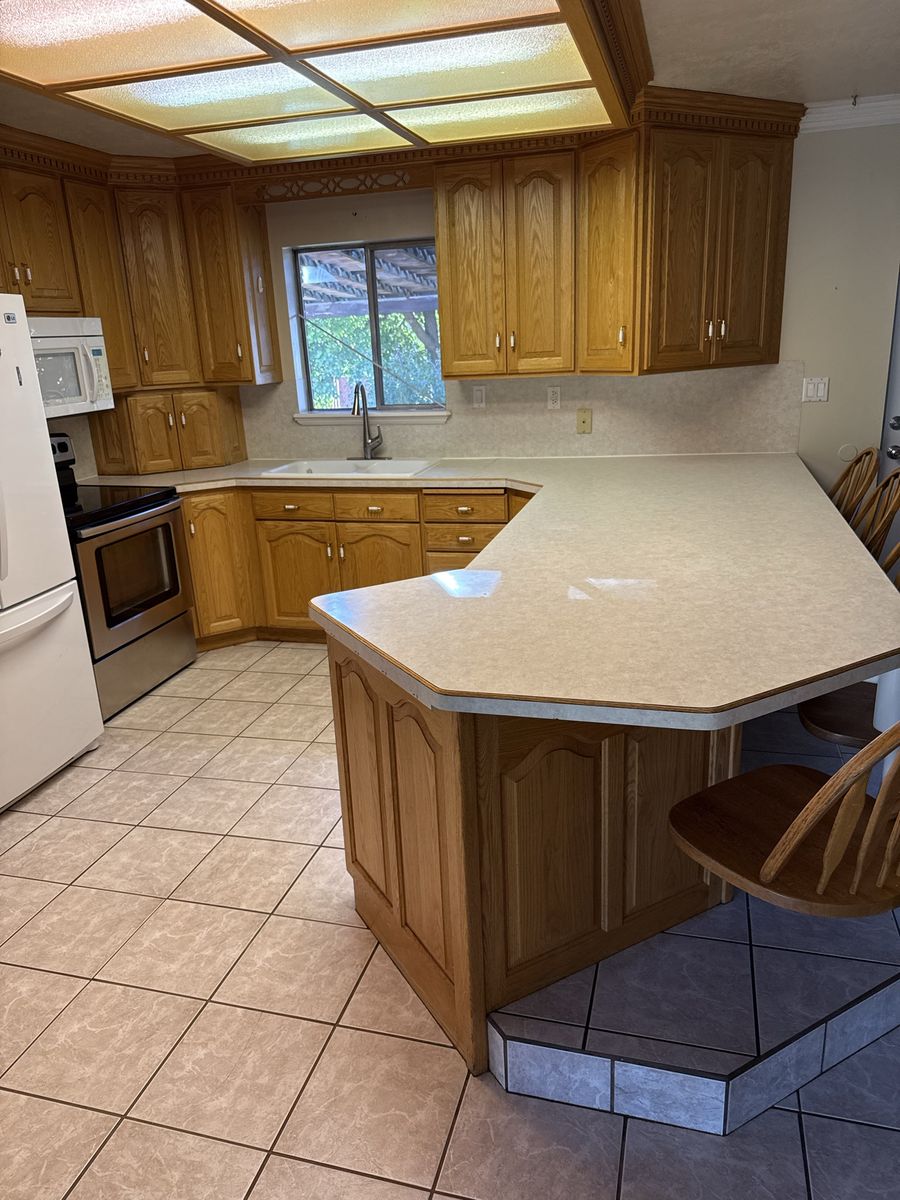 Solid oak kitchen cabinets