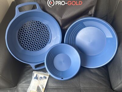 Brand New Minelab Pro Gold Panning Kit