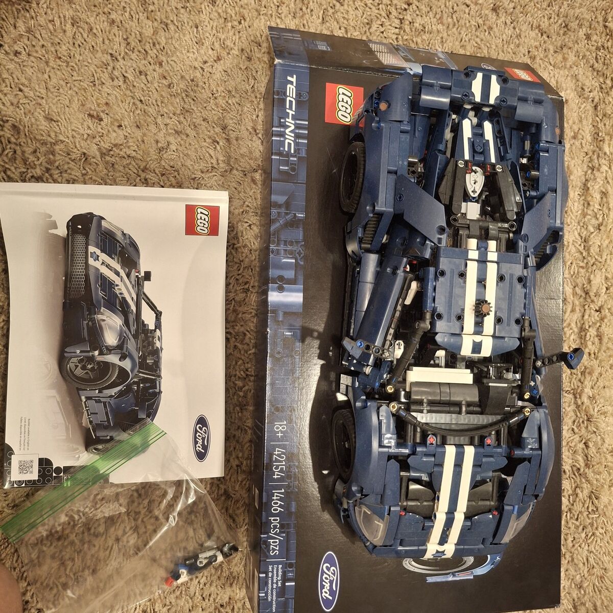 Lego Ford GT complete with everything.