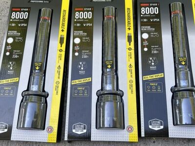 FLASHLIGTH RECHARGEABLE 8000 Lumens