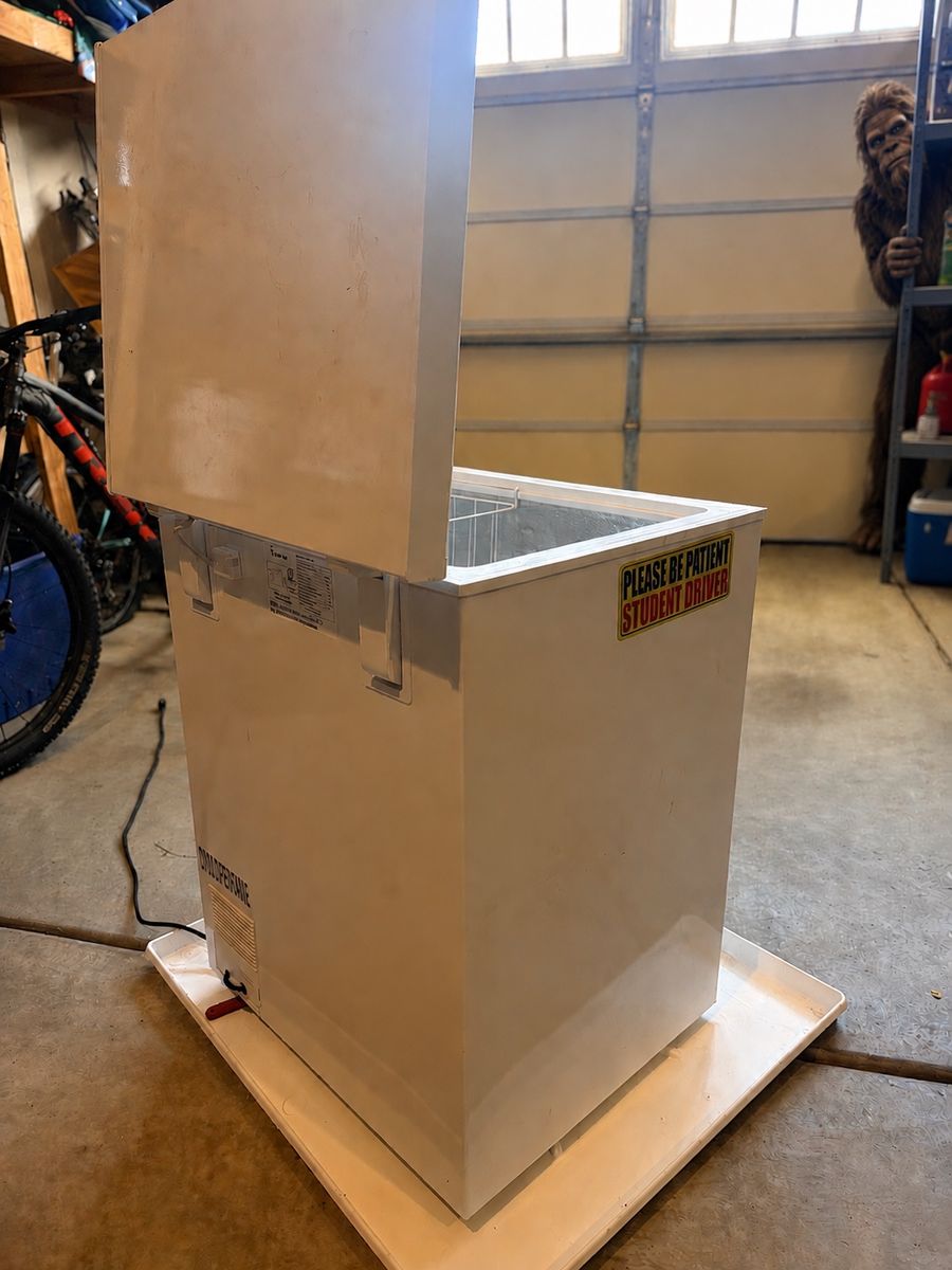 Magic Chef 5.0 cu. ft. Chest Freezer – Works Great!