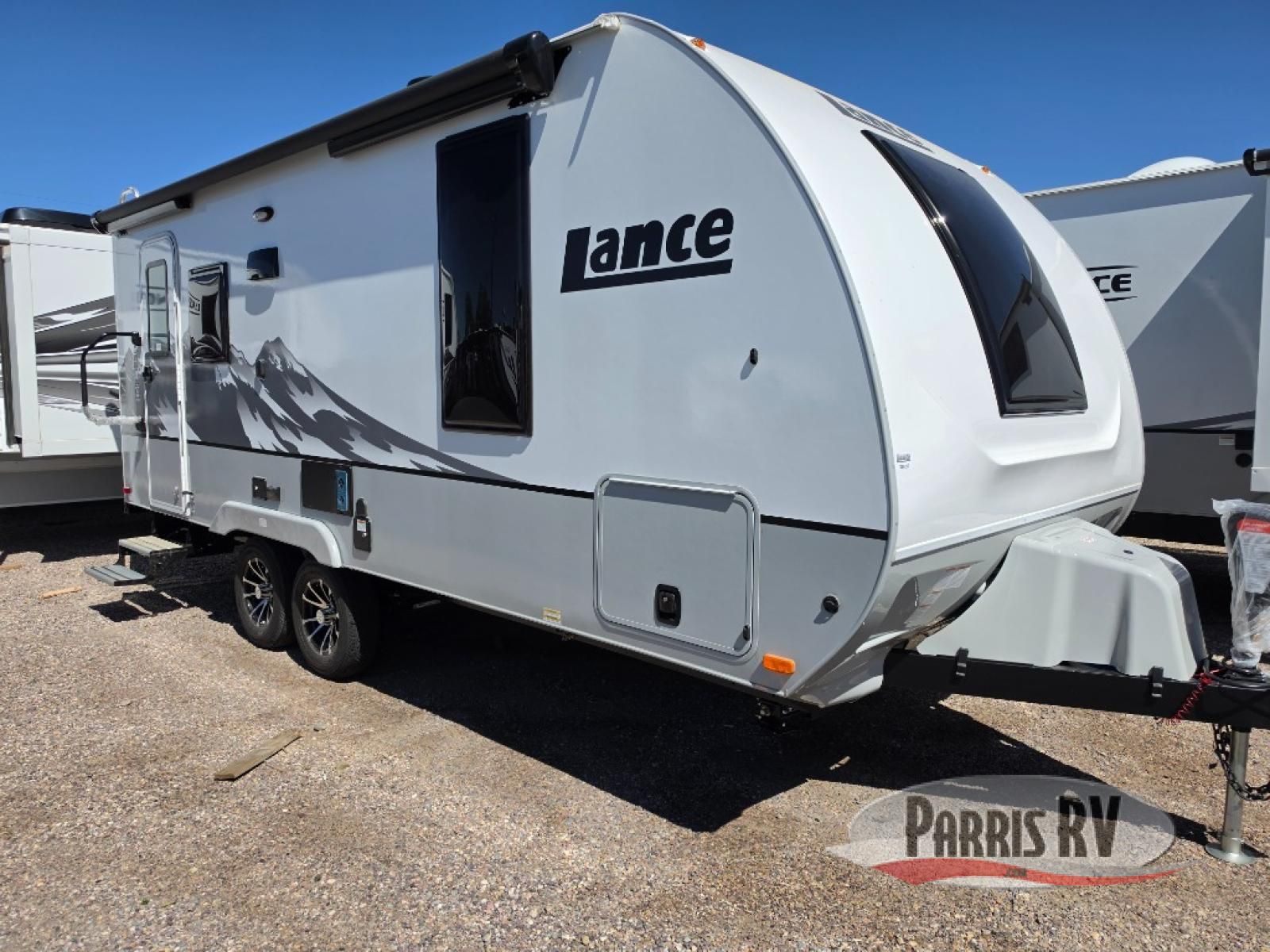 New 2027 Lance Lance Travel Trailers 1995