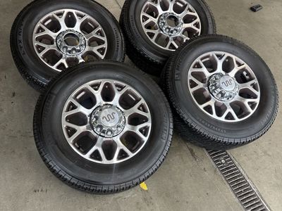 LIKE NEW 2022 F350 King Ranch OEM Wheels/275/65/20