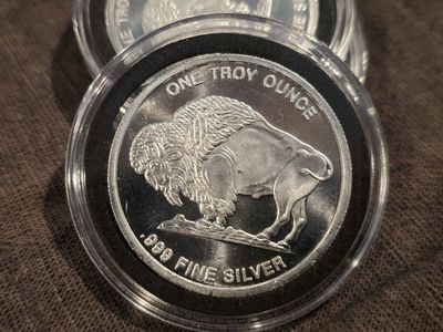 1 oz .999 Fine Silver Round - Buffalo / Indian Head Design with Protective Capsule