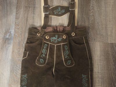 Oktoberfest
Authentic Lederhosen
Size 140 Germany/Size 26 US