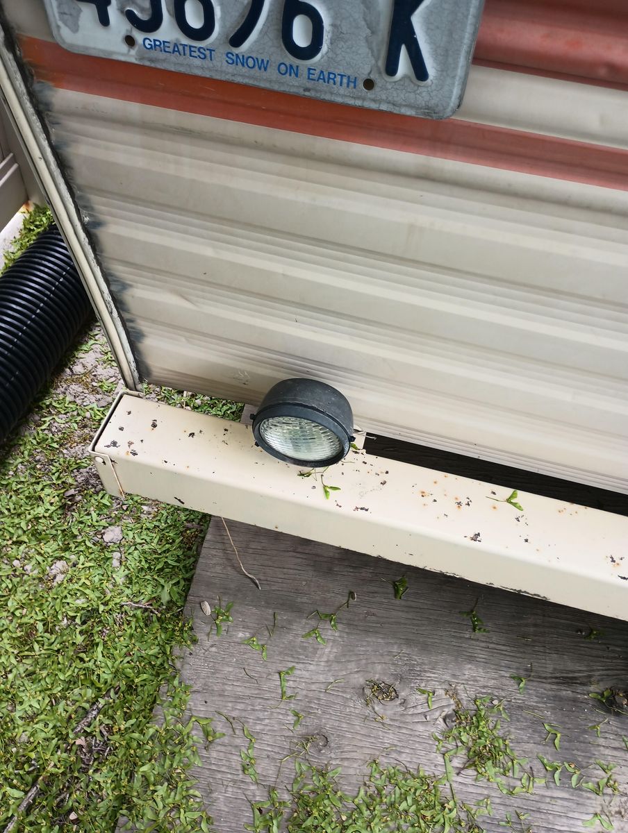 1980 Prowler 24' Camp Trailer