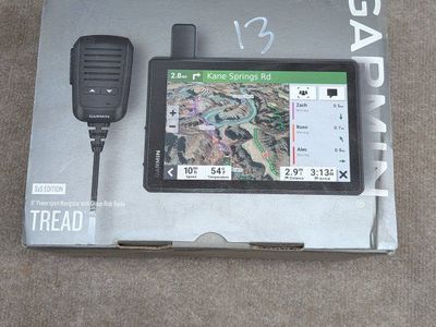 Garmin Tread 8" Powersport Navigator S/S Edition with Group Ride Radio