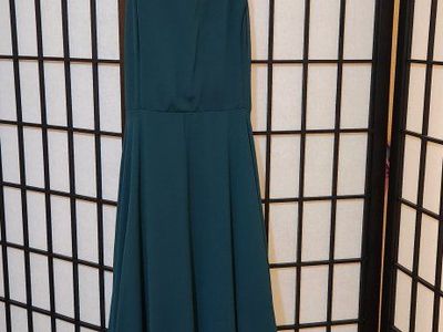 Dark Green Lace-Up Back Maxi Dress Size Medium