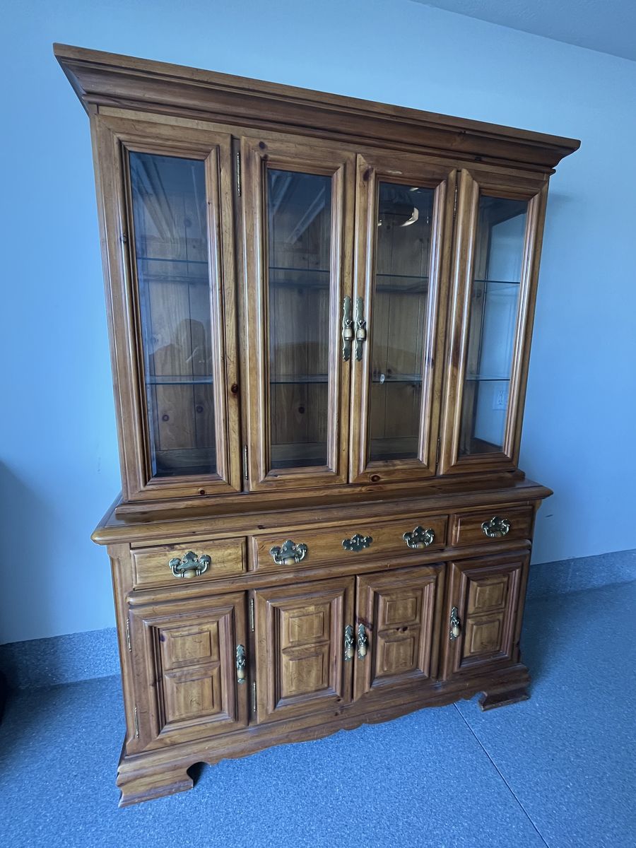 Wood Hutch