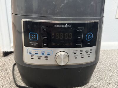 Pamper Chef Pressure Cooker