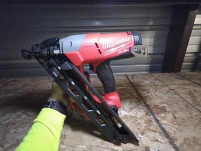 Milwaukee 15 Gauge FINISH NAILER