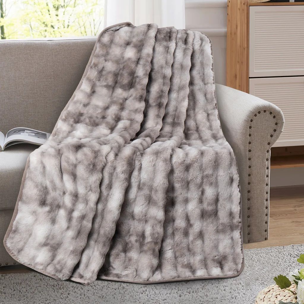 Brentwoof Oversized Waterproof Pet Blanket and Furniture Protector 60in x 70in 1752188 #104316