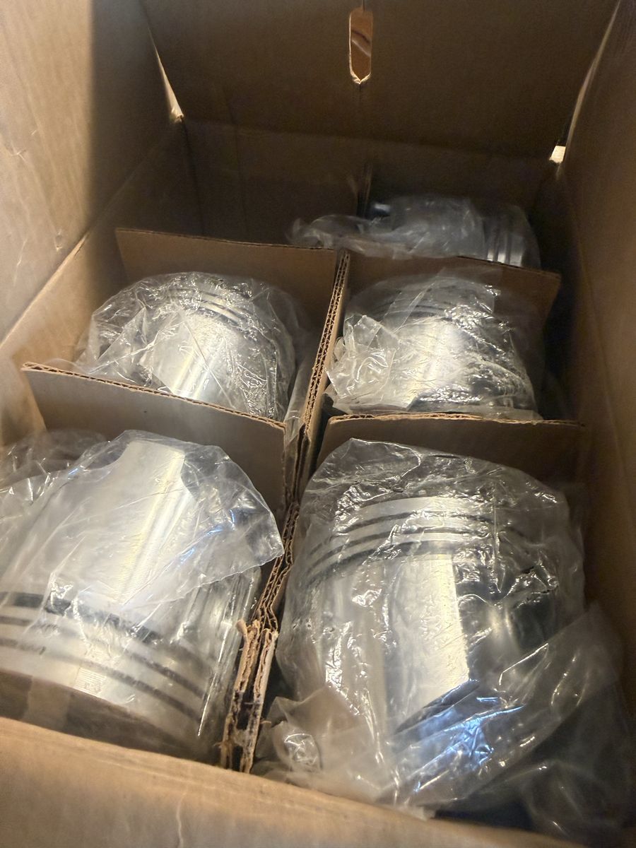Main image 3