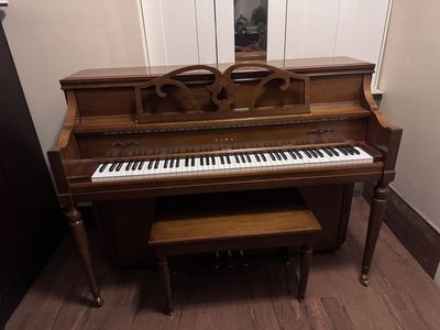 Kawai Piano with free delivery and free home tuning