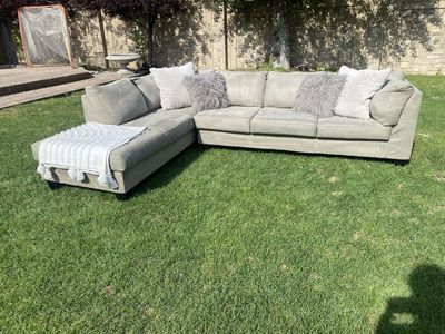 FREE DELIVERY Beautiful White Couch!