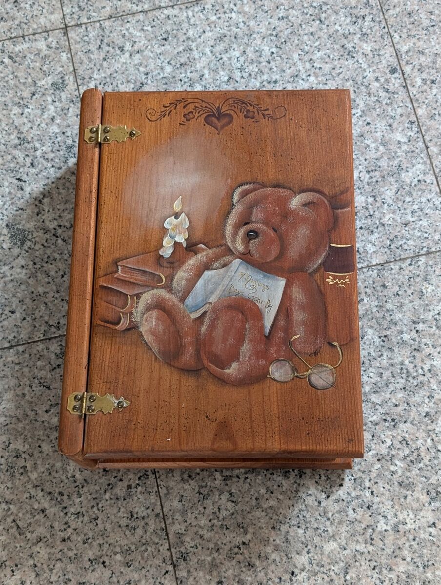 Wooden Keepsake Box / Decorative Storage Box