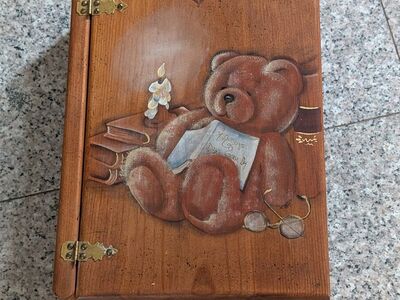 Wooden Keepsake Box / Decorative Storage Box