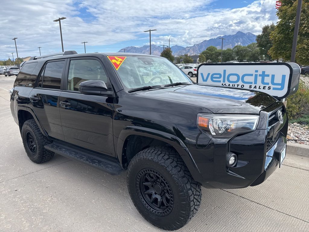 2024 Toyota 4Runner SR5