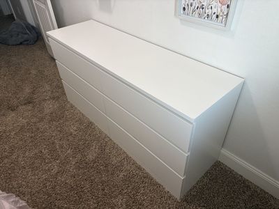 Modern White 6-Drawer Dresser – Excellent Condition – 63” Wide