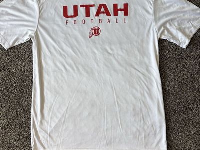 Utah Utes Football Shirt- Men's Size Large