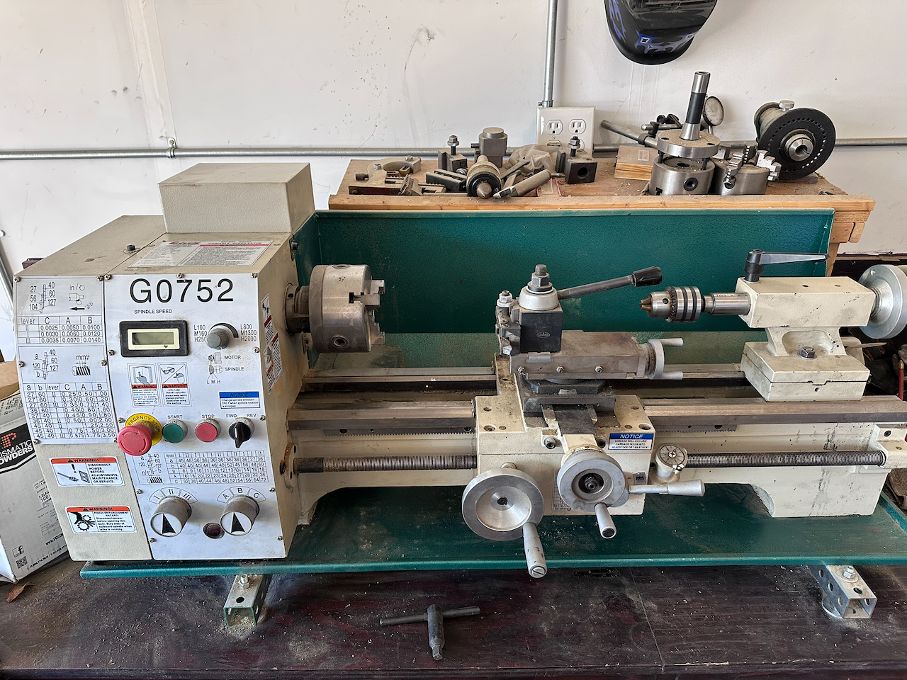 Grizzly G0752 Metal Lathe