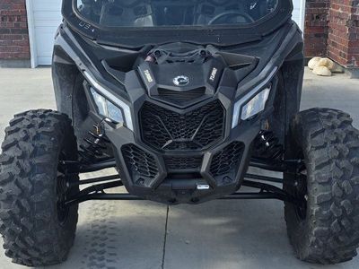 2023 CanAm Maverick Max DS Turbo (400 miles)