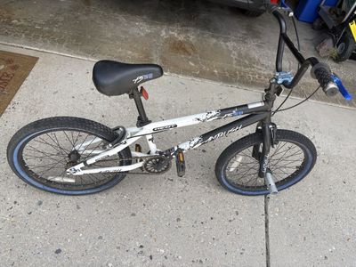Kent Ambush FS20 BMX Bike - Black/White with Blue Accents, 20-inch Wheels