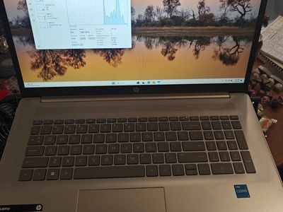 HP 12th gen 6core i3 Laptop 17in screen