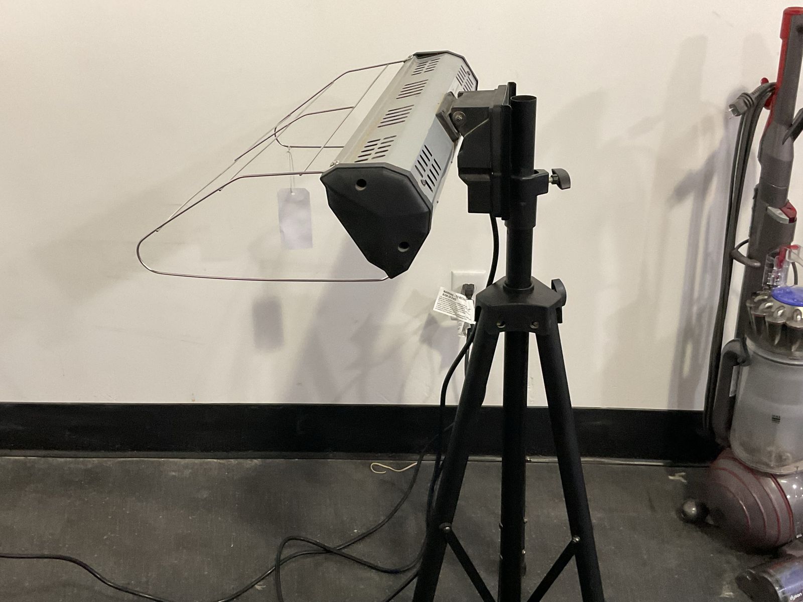 Main image 4