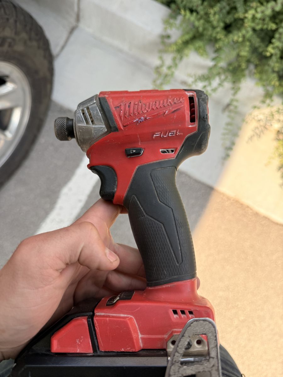 Milwaukee M18 Fuel surge Impact Driver