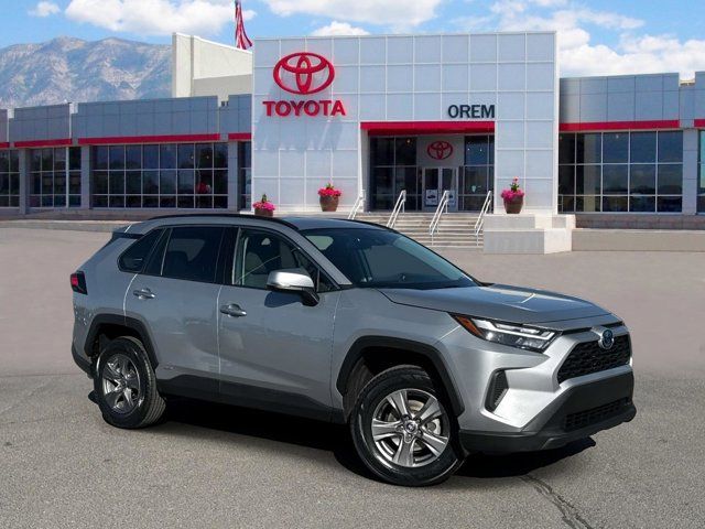 2024 Toyota RAV4 XLE