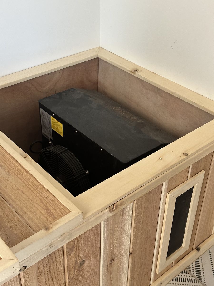 Main image 6