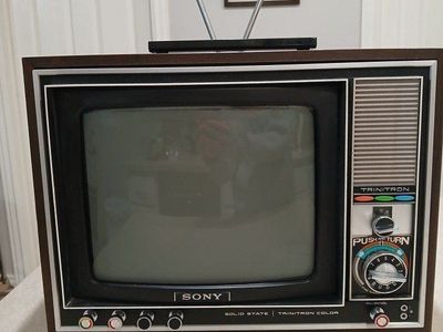 Sony trinitron kv-1210U TV