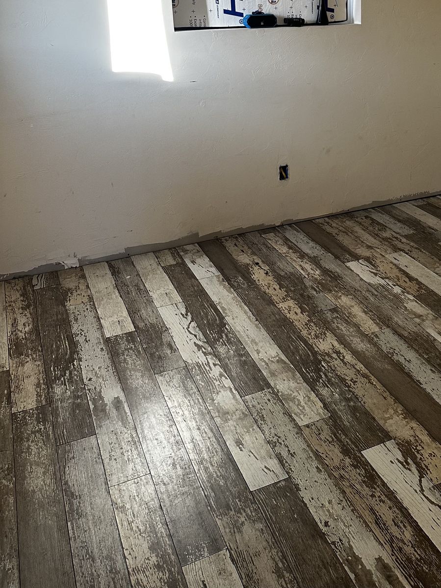 Clueless laminate flooring