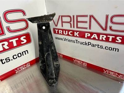 Peterbilt 379 Bracket