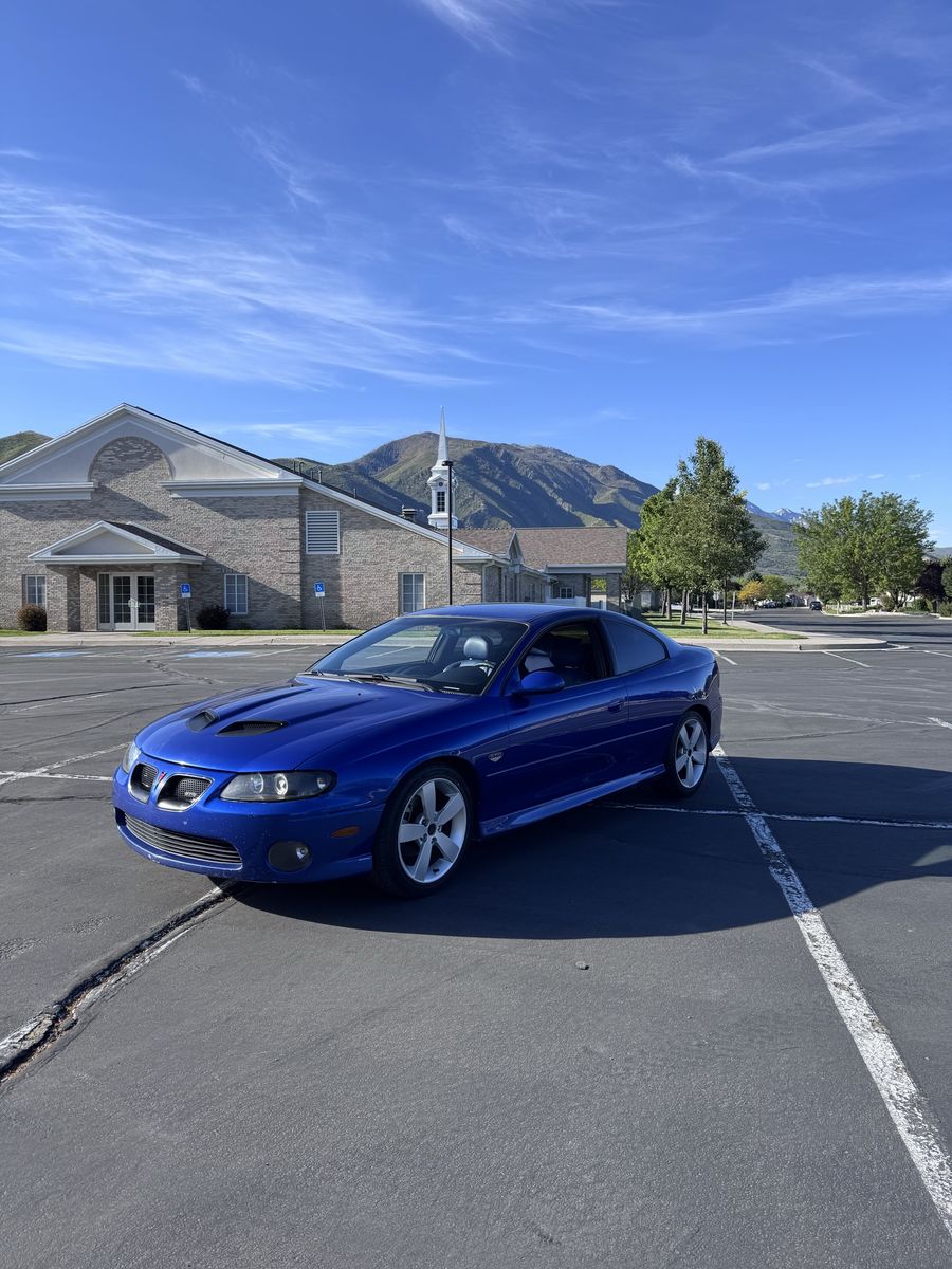 2004 Pontiac GTO Base