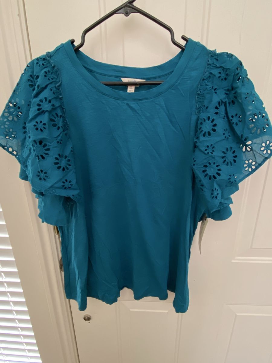 Green flutter sleeve shirt
