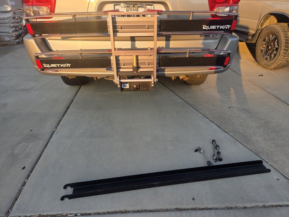 1UP USA Heavy Duty 2 Bike Rack W/Locks & Ramp
