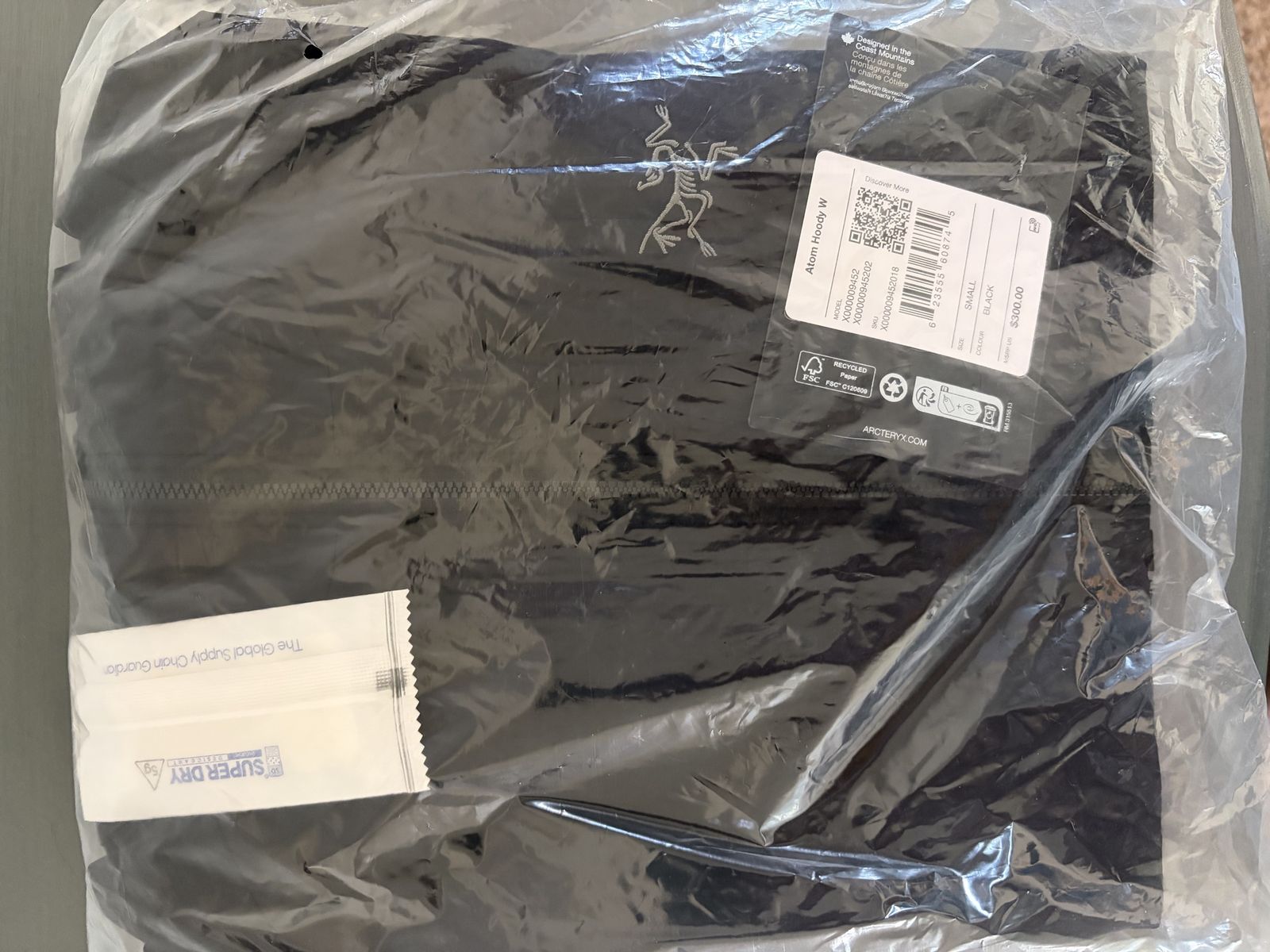 Arcteryx Atom Hoody Womens Small Black New with Tags in Bag - $260 OBO Kaysville UT