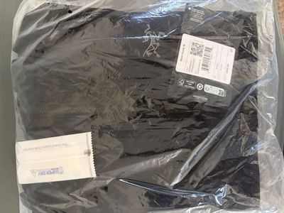 Arcteryx Atom Hoody Womens Small Black New with Tags in Bag - $260 OBO Kaysville UT