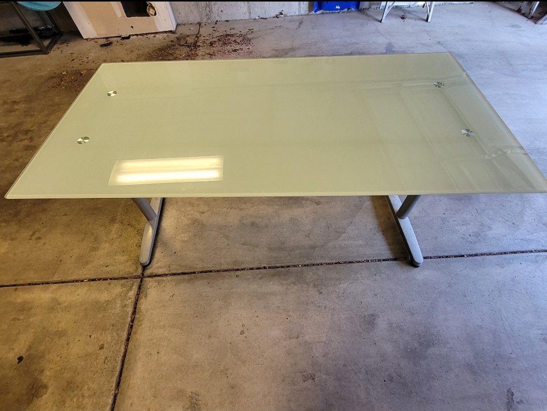 Main image 4