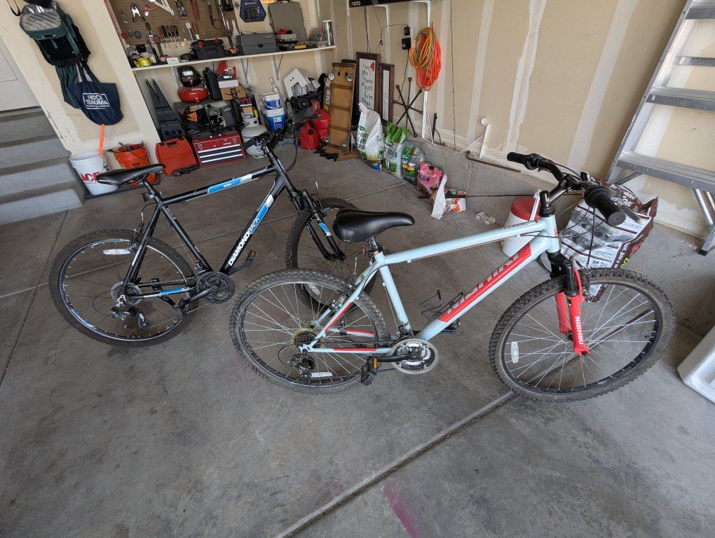 Diamondback Mountain Bike & Nishiki Mountain Bike
