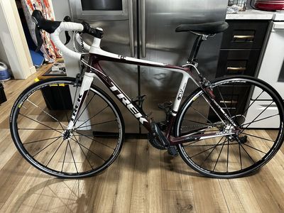 Trek Madone 5.2 WSD Carbon Road Bike Size: 46-48cm Excellent Condition